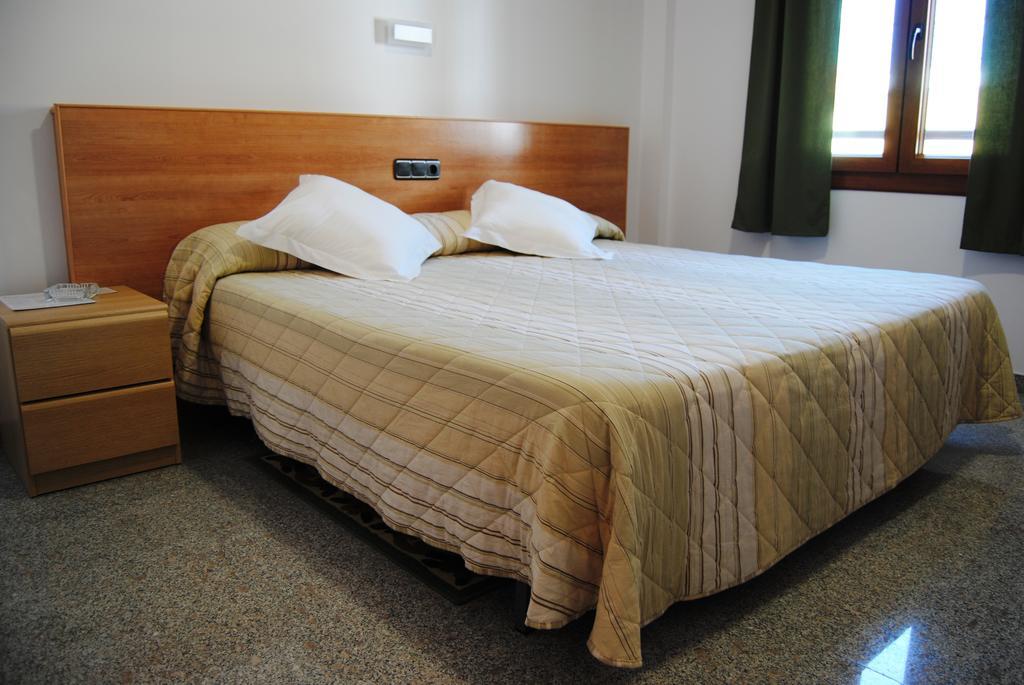 Hotel Albanta La Lantejuela Phòng bức ảnh