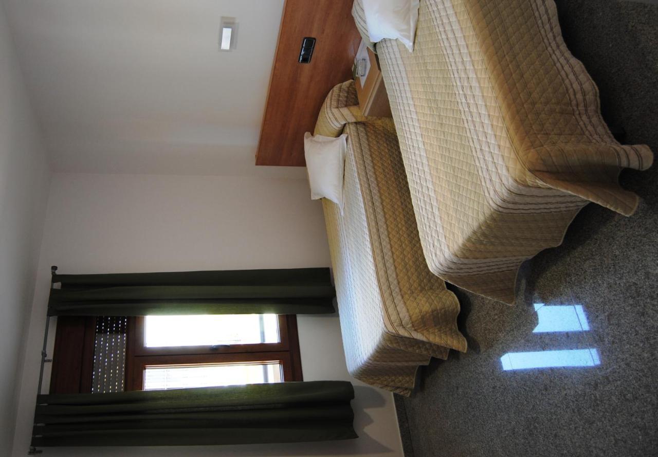 Hotel Albanta La Lantejuela Ngoại thất bức ảnh