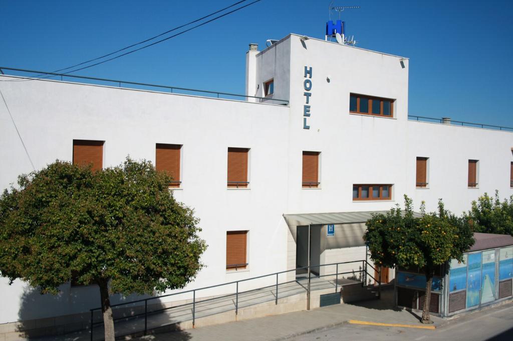 Hotel Albanta La Lantejuela Ngoại thất bức ảnh