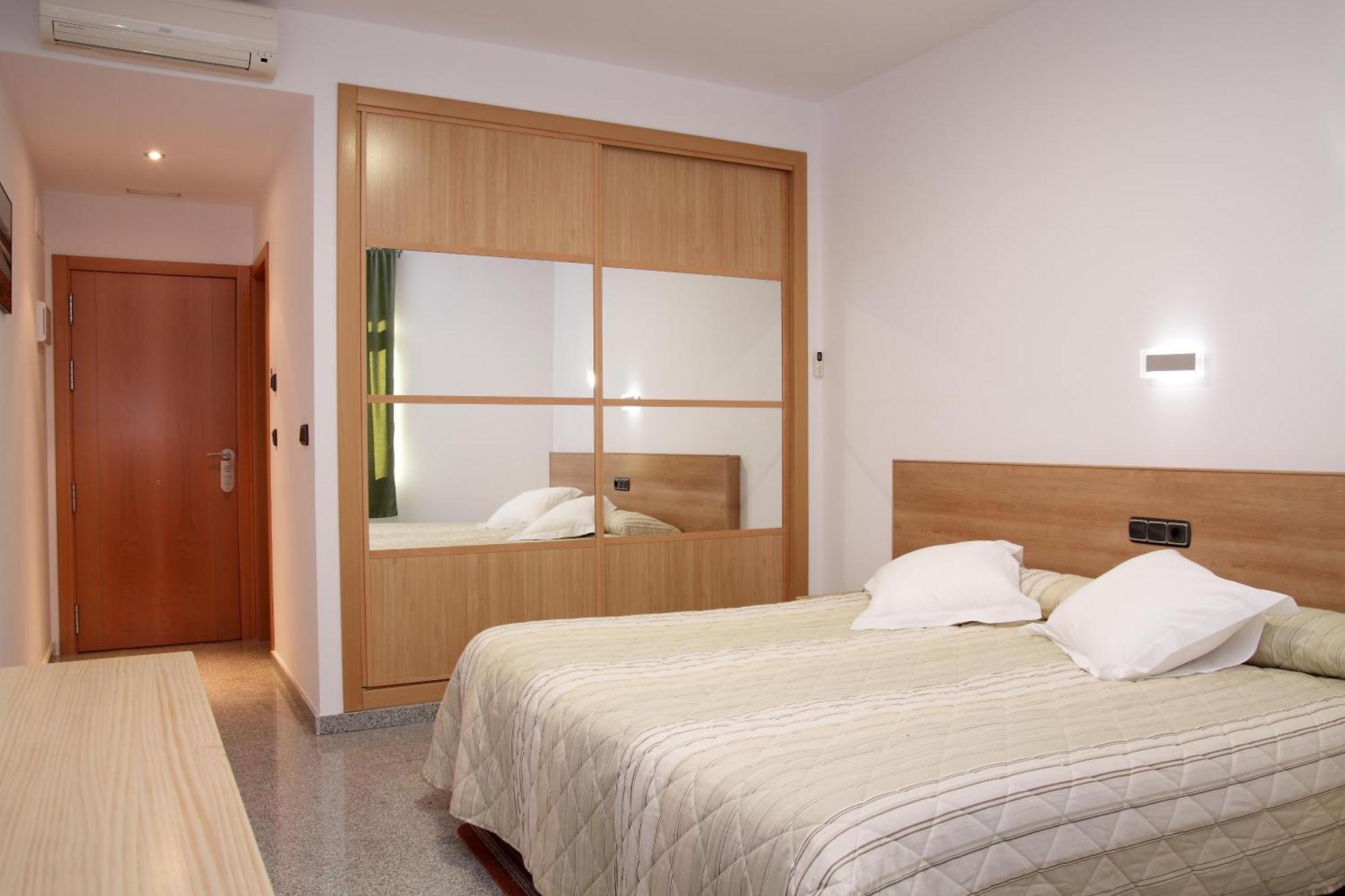 Hotel Albanta La Lantejuela Ngoại thất bức ảnh